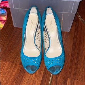 Enzo Angiolini Teal Cut-our Pump with wooden heel